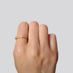 ANILLO T GOLD